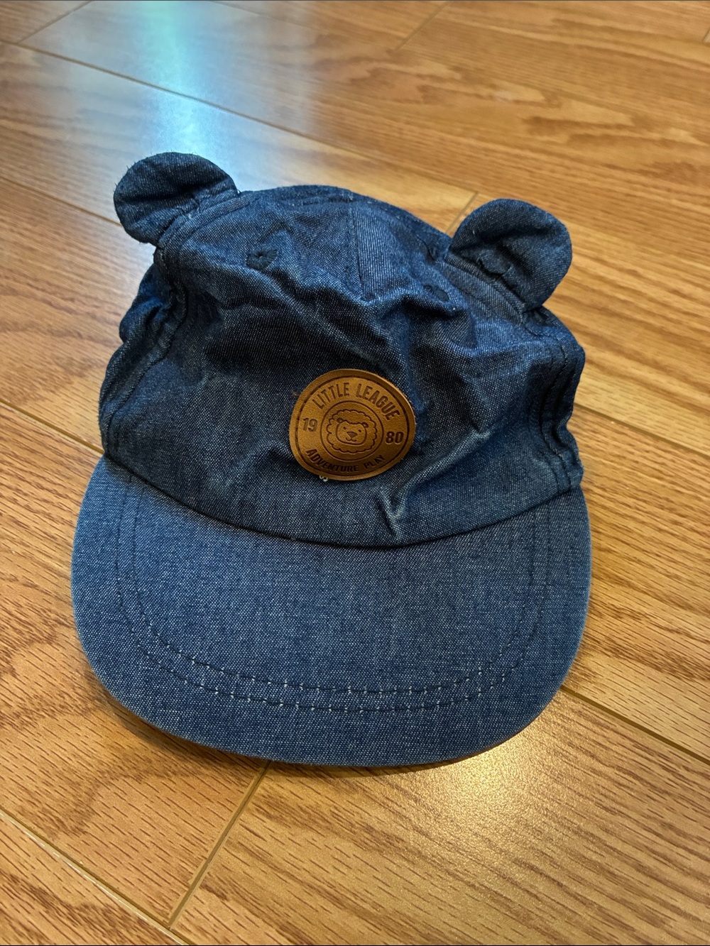 20/25$ 🧸 Little League Denim Baby Hat with Bear Patch